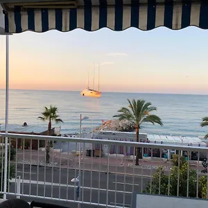 Appartement Front De Mer, Cagnes-sur-Mer